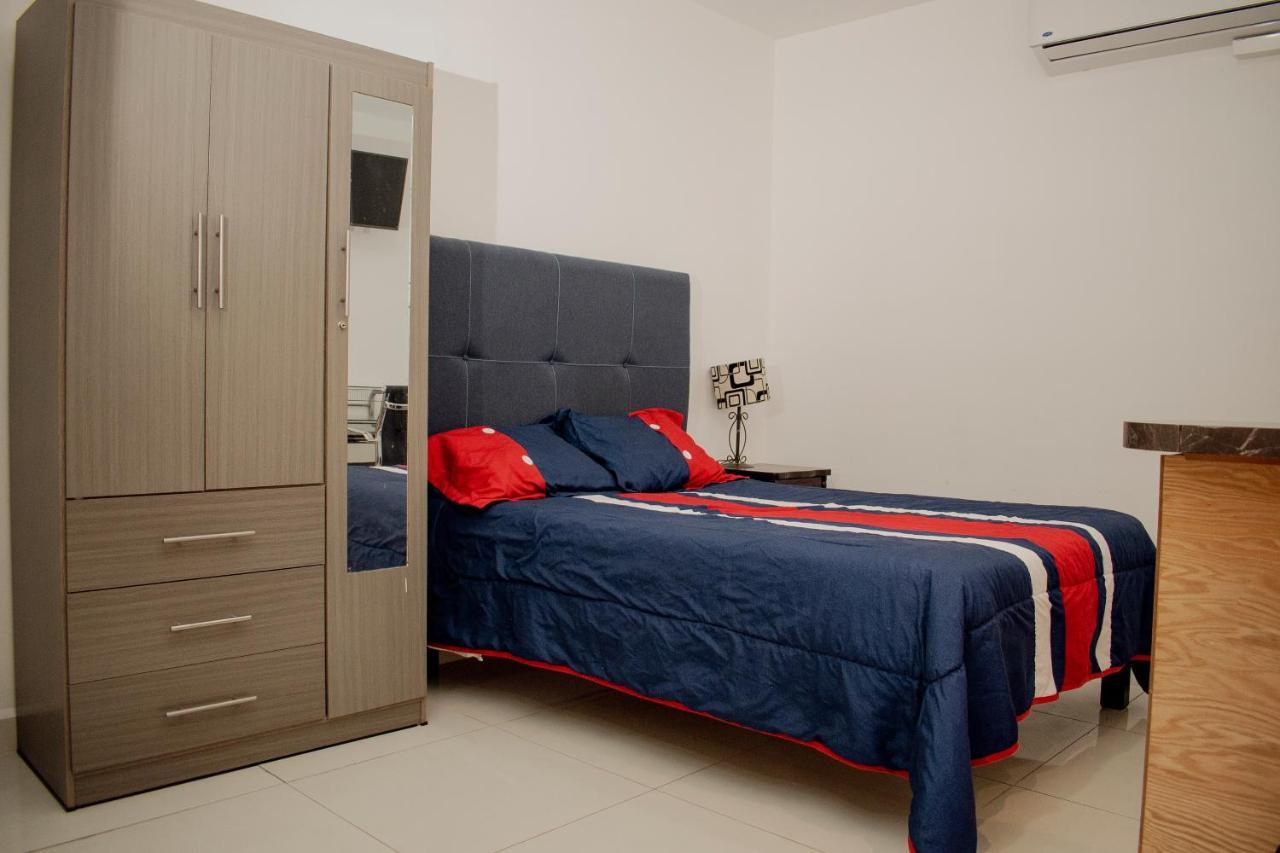 Suites Cervantes Chihuahua Exterior photo